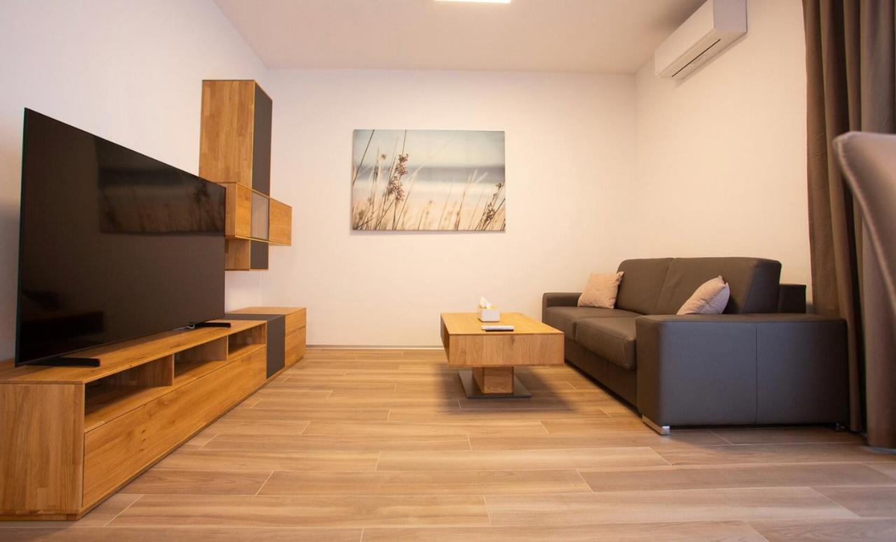Deluxe Apartment Leibnitz Esterno foto